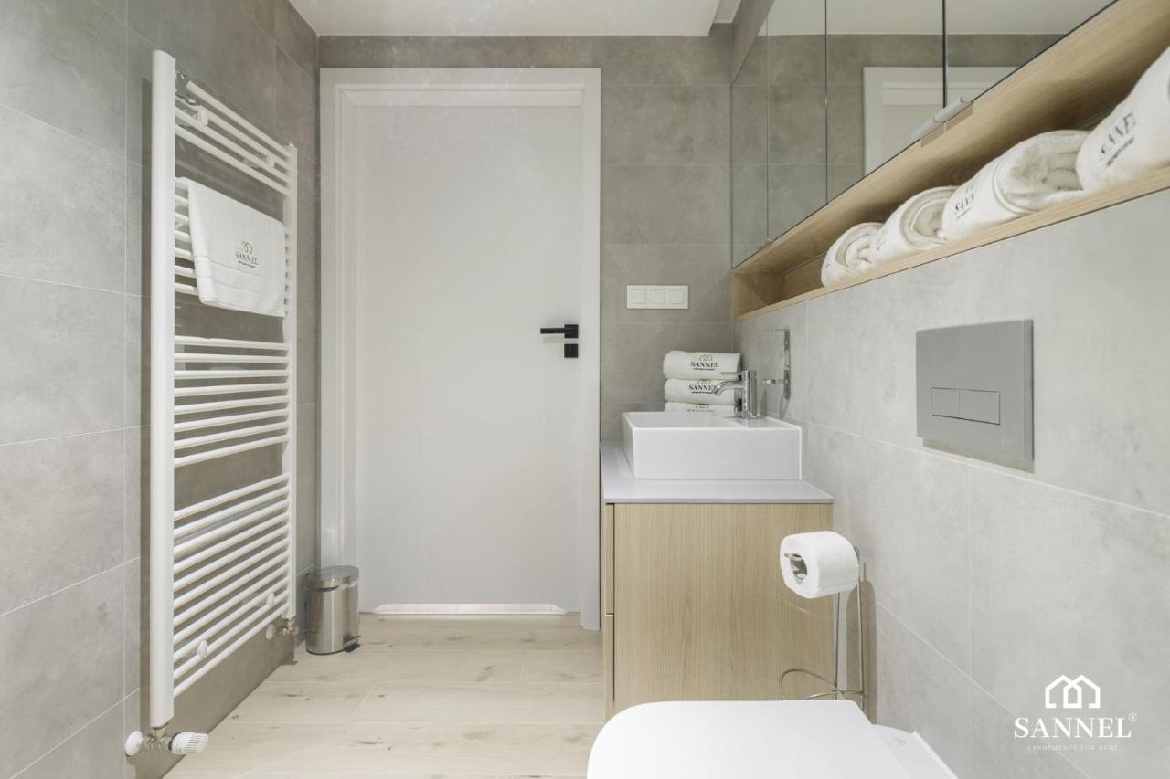 Apartament Golden Sand Z Dostepem Do Basenow,Jacuzzi,Strefy Saun- Pinea Apartments Pobierowo-Sannel Apartments For Rent Εξωτερικό φωτογραφία